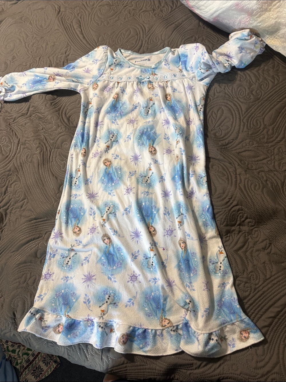 Disney Blue & White Frozen Elsa and Olaf Nightgown